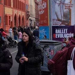 . ...ging es in die lebendige und wuselige Stadt Basel, hier am Rathaus