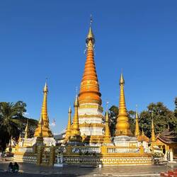 Nächste Station: Jielejinta - Goldene Pagode