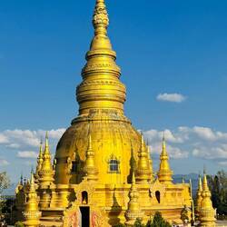 Bei dieser Schwedagon Pagode war der Lack schon ziemlich ab.