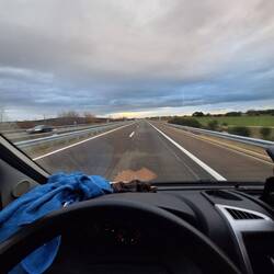 Nicht nur einsame Strände, fahren alle Richtung Süden