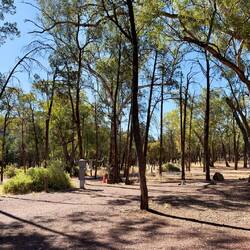 Ein total überfüllter Campingplatz