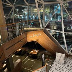 ... der Diamant mit den Spezialitäten Restaurants ...