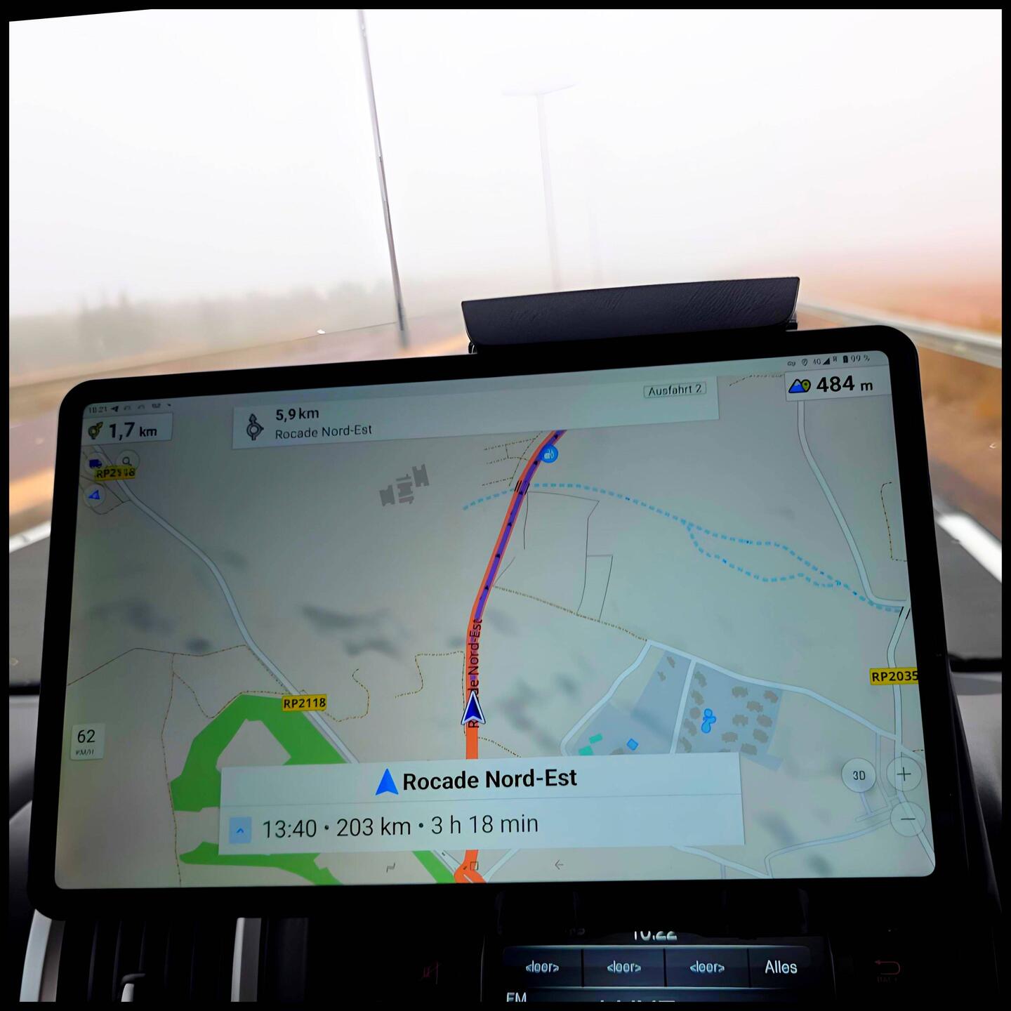 Bei nebligen Wetter starteten wir