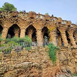 Bird nest appearance to path and overlooks. Underneath is a colonnaded footpath