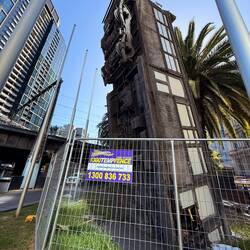 Kunstwerk der sogenannten W-Straßenbahn, welche zwischen 1923- u. 1956 gebaut wurden.