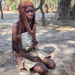 Die "Haare" sind geflochtene Fasern