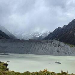 Glacier Mueller et le lac Mueller dans le parc national Aoraki/Mount Cook