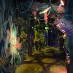 Eingang in die Pagode. Sie gibt ihr Geheimnis preis.