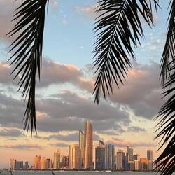 Ein Blick von der Marina auf Dubai