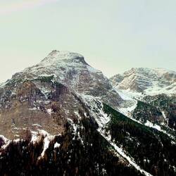 ....durch grandiose Berglandschaften