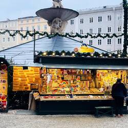 Entre campanas y luces, uno olvida que tiene los pies congelados.