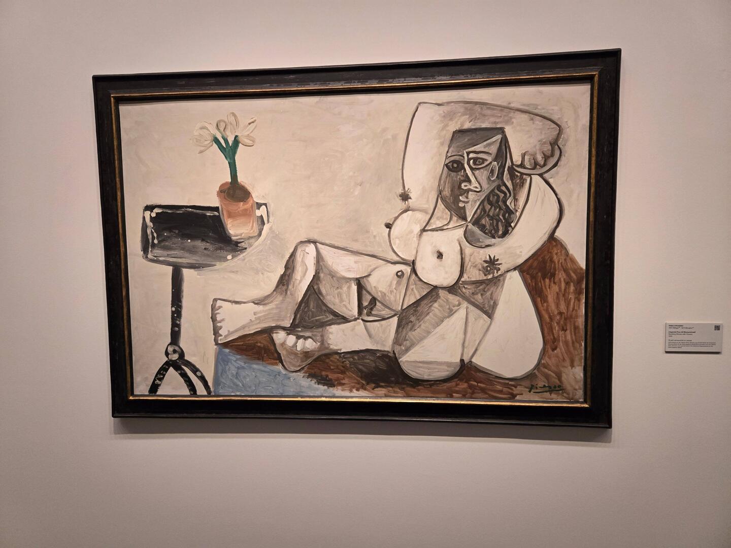 Lounging at the Neue Nationalgalerie of post-WWII art