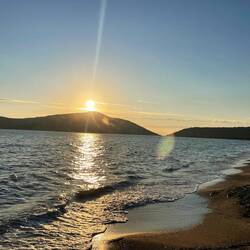 ..hinter uns befindet sich die große Gialova Lagune