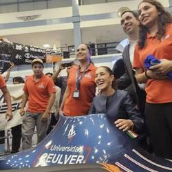 ... von Präsidentin Sheinbaum höchstpersönlich 👍😯