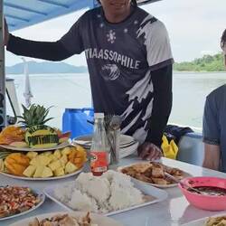 Er hat gekocht für uns.