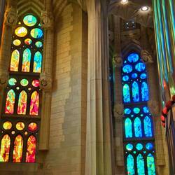 Notice, again the enchanting glow on the pillars