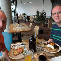 Breakfast in St Kilda