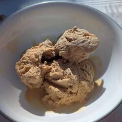 Nachtisch Turron-Eis