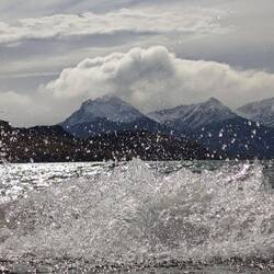 am Strand des Lago Sofia