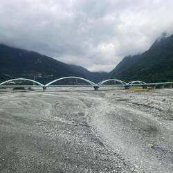 der Eingang zur Taroko Schlucht vom Zug aus gesehen