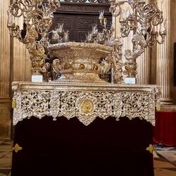 Un Paso incroyable ! (un char de procession pour la semaine sainte)
