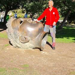 Hier liegen ein paar Köpfe herum