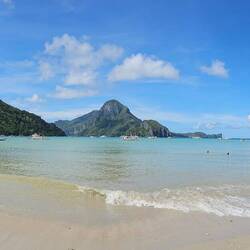 Frühstück am Strand.