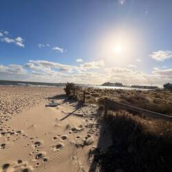 Der Strand vor Daniels und Constanzes Wohnung. Port Melbourne ☺️✨