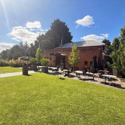 Chateau Yering..könnte auch direkt in Friaul stehen 😅