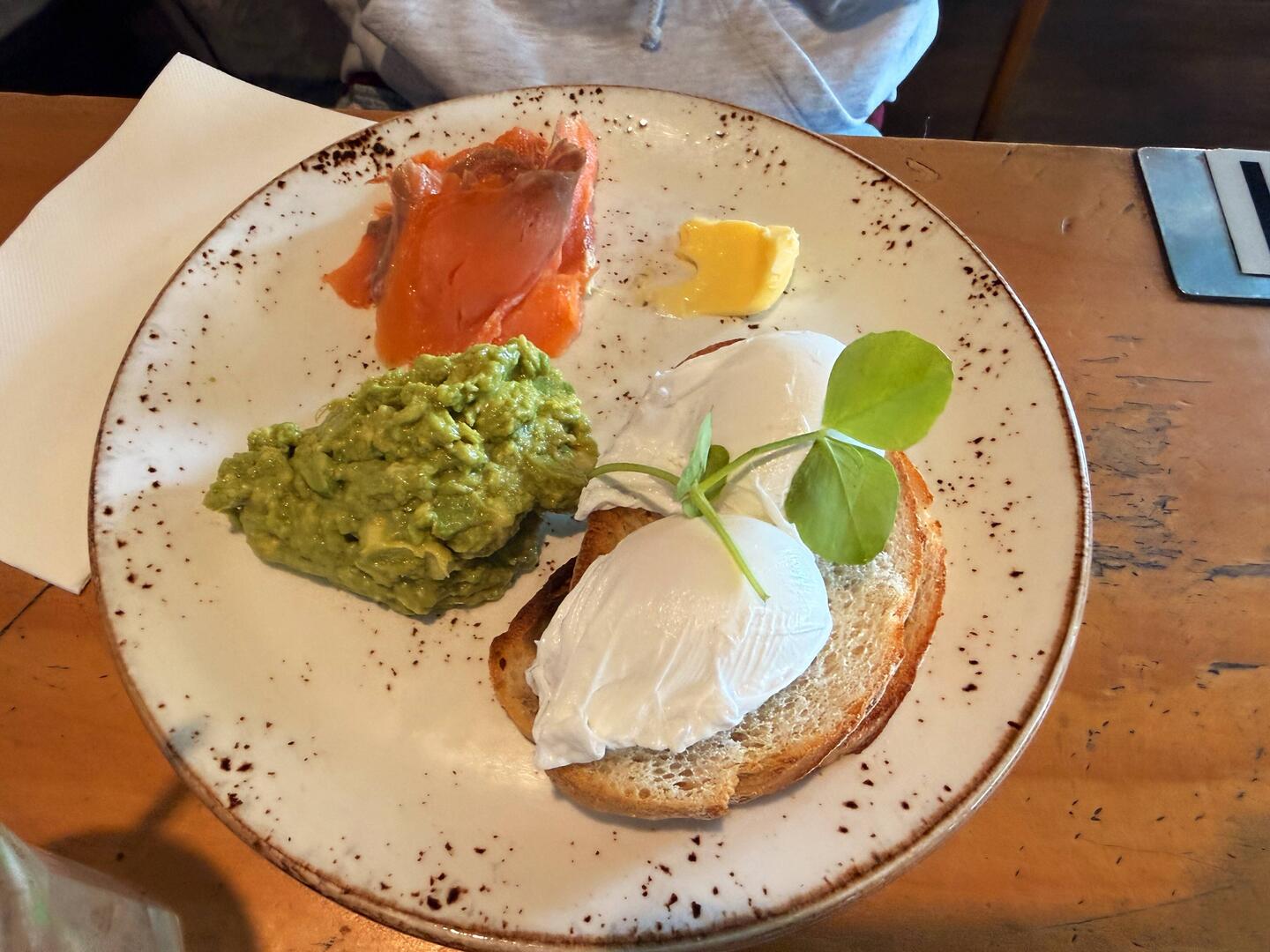 ...Avocado 🥑und Ei...herrlich ☺️