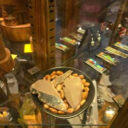 Just what I'd like to see a bowl of rocks.