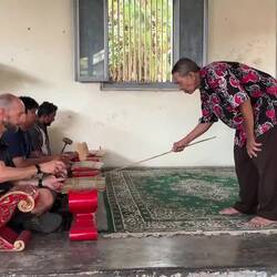 Getting better! Lilz was totally thrilled to have been welcomed into their session.