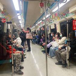 was haben die Leute eigentlich vor der Erfindung des Mobiltelefons gemacht ? Miteinander gesprochen?