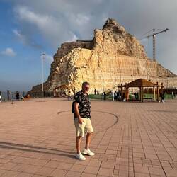 Auf dem Jabel Hafeet - 1300 m hoch und keine Sicht weil sehr diesig