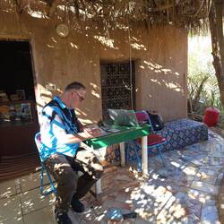 Rezeption, Campingdokumente werden ausgefüllt