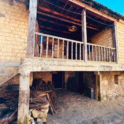 Unten steht die Tür zur Küche offen. 🥺