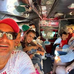 Fahrt im Sammeltaxi hinunter nach Chiang Mai