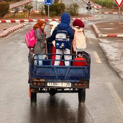So werden Kinder in Marrakesch von der Schule abgeholt