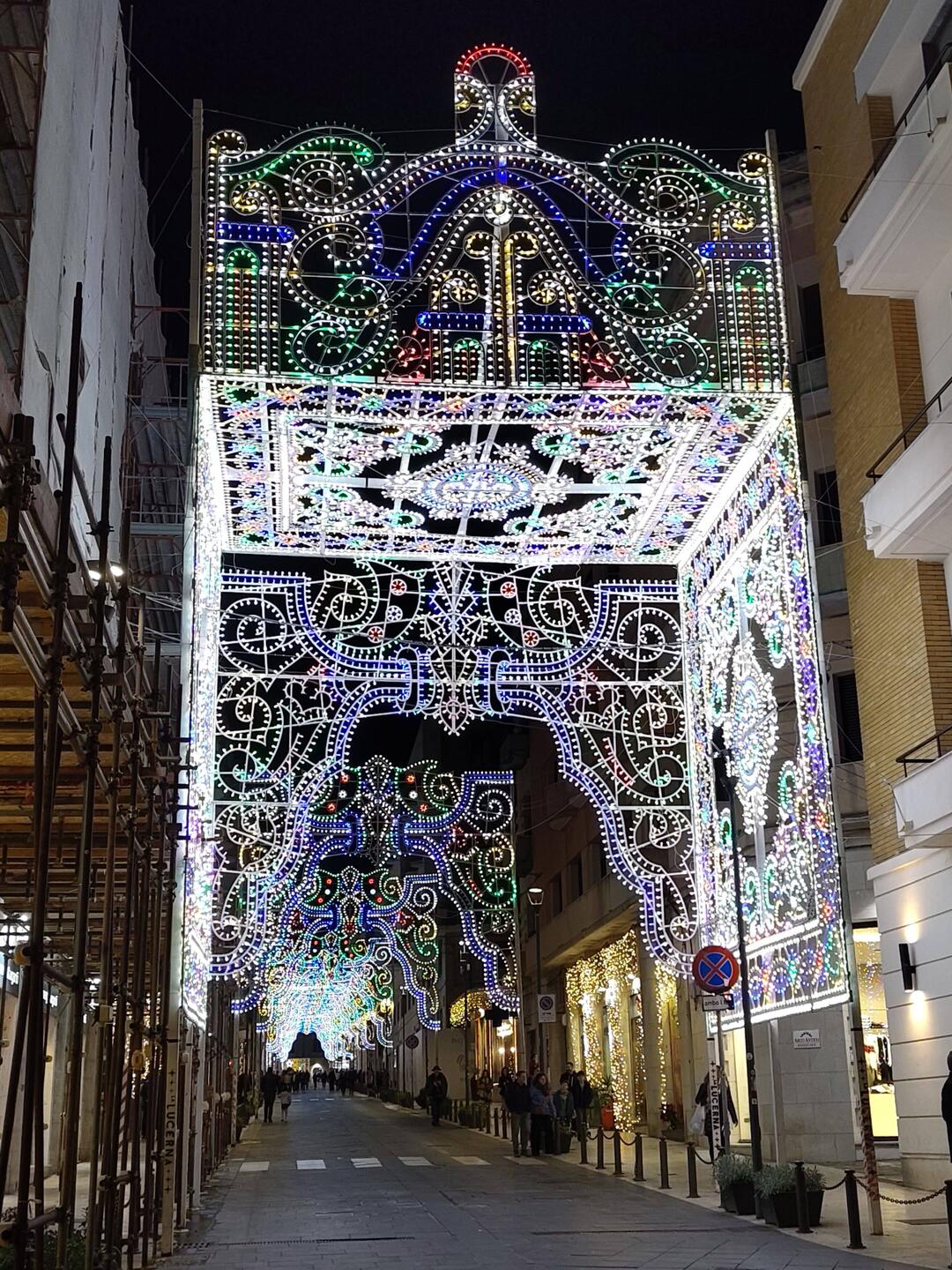 Weihnachtslichter in den Strassen von Siracusa