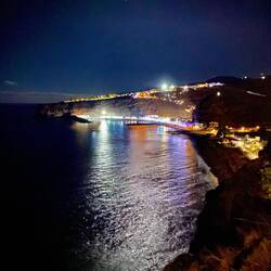 Blick vom Hotel auf den Ort - dort unten am Meer wurde getanzt 💃