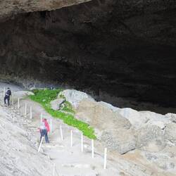 auf dem Weg in die Milodón-Höhle