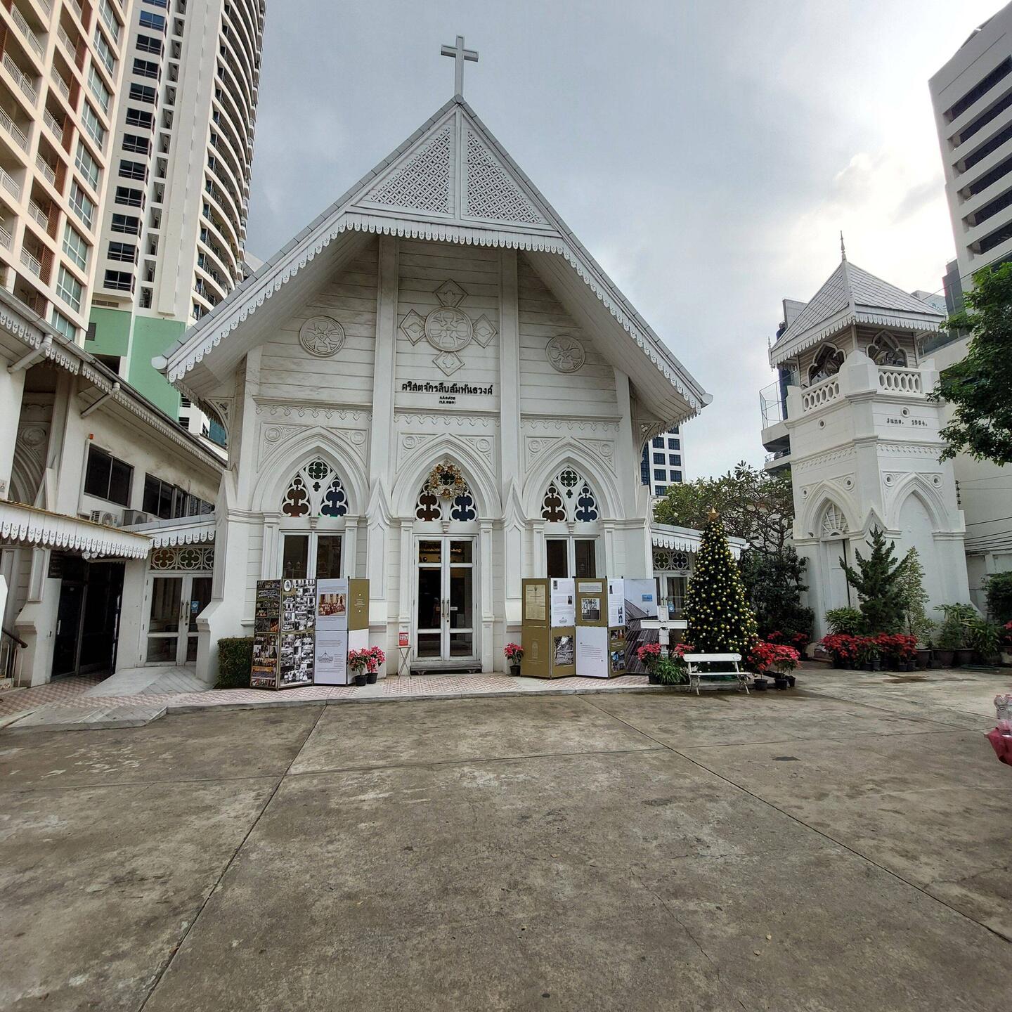 Die presbyterianische Sueb Sampanthanawong-Kirche ist ein Holzbau