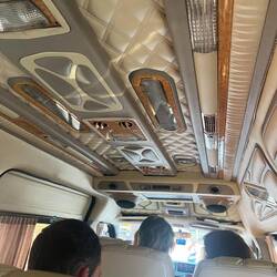 Unser Van zum elephant sanctuary