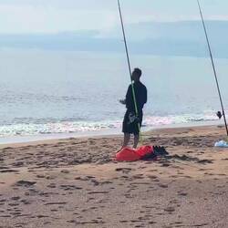 ..so dauert das Warten bis die Fische anbeißen nicht so lange 😆