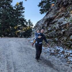 Une boule de neige sur maman hé ho !