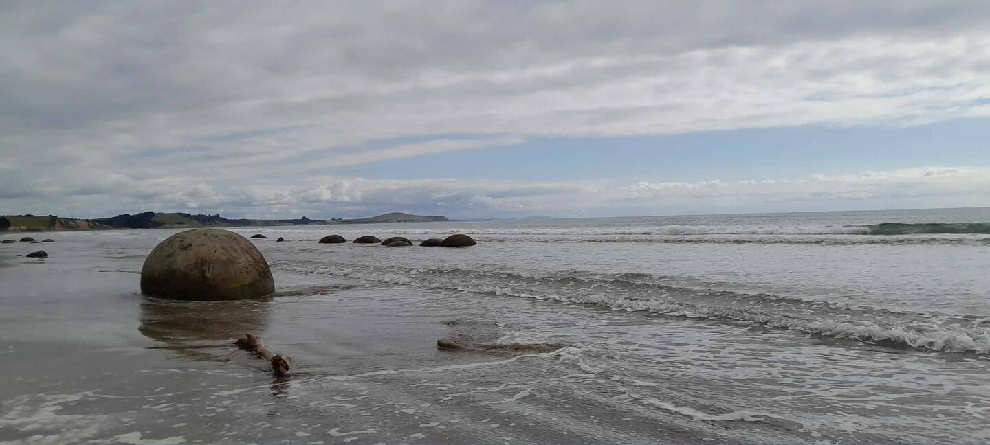 Moeraki Beach