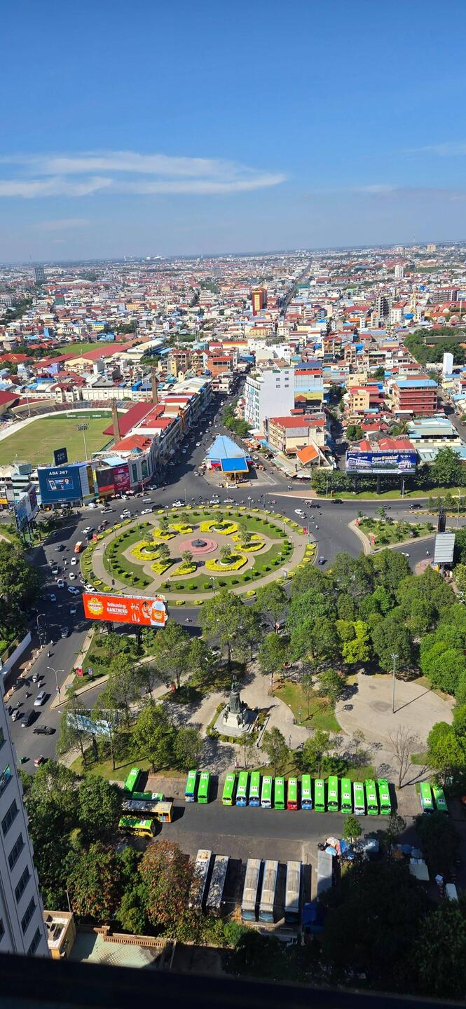Cannon rifle roundabout