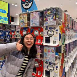 Which Pokemon toy capsule will roll out of the machine..?