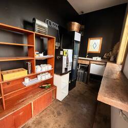 ...und der Empfang in der Rezeption...leider Kaffeeautomat war "out of order" 🤩