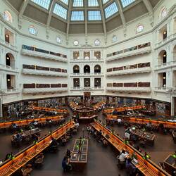 die älteste Bibliothek Australiens, State Library Victoria, der große Lesesahl